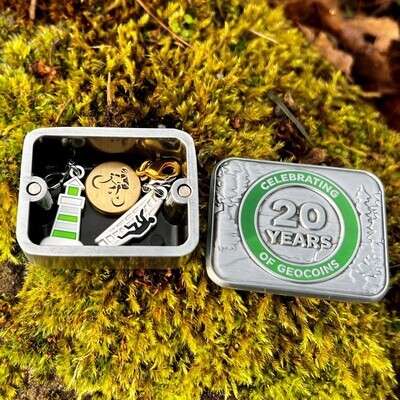 20th Anniversary of Geocoins 4 Trackable Set - 1